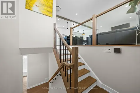 740 Garner Avenue Ottawa ON K1V 6M7