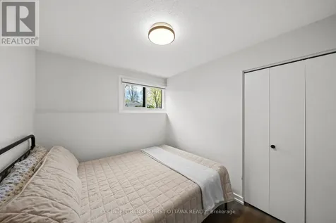 740 Garner Avenue Ottawa ON K1V 6M7