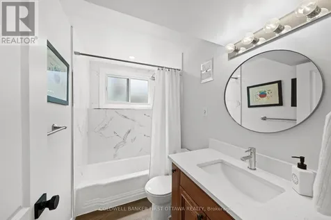740 Garner Avenue Ottawa ON K1V 6M7