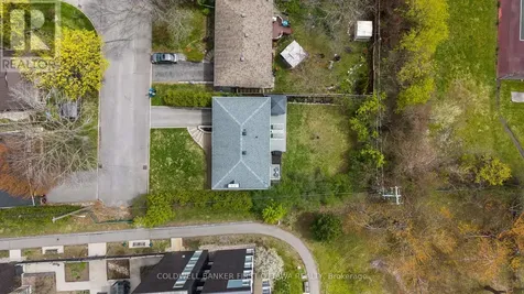 740 Garner Avenue Ottawa ON K1V 6M7