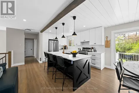 740 Garner Avenue Ottawa ON K1V 6M7