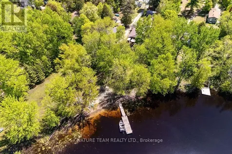 1706 Black Bay Road Petawawa ON K8H 2W8