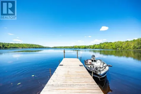 1706 Black Bay Road Petawawa ON K8H 2W8