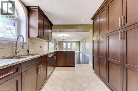561 Queen Street South Kitchener ON N2G 1W9