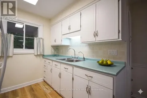 1290 Janisse Drive Windsor ON N8S 2W3