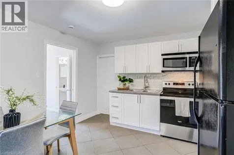 127 Barnesdale Avenue North Hamilton ON L8L 6S8