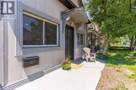127 Barnesdale Avenue North Hamilton ON L8L 6S8