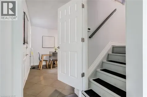 127 Barnesdale Avenue North Hamilton ON L8L 6S8