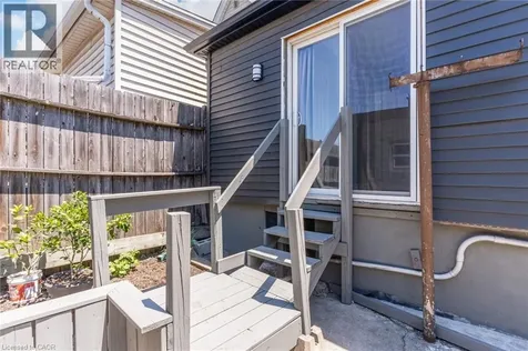 127 Barnesdale Avenue North Hamilton ON L8L 6S8