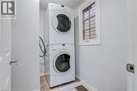 127 Barnesdale Avenue North Hamilton ON L8L 6S8