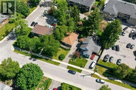 337 St Paul Street Burlington ON L7R 3K2