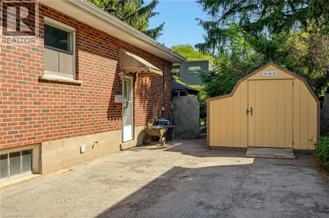 337 St Paul Street Burlington ON L7R 3K2