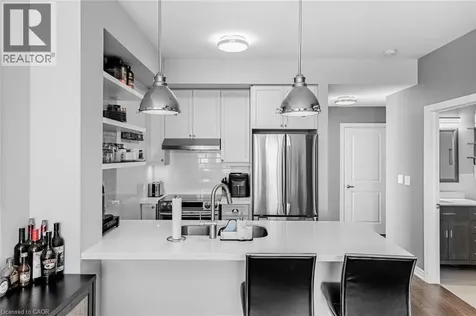 35 Southshore Crescent Stoney Creek ON L8E 0J2