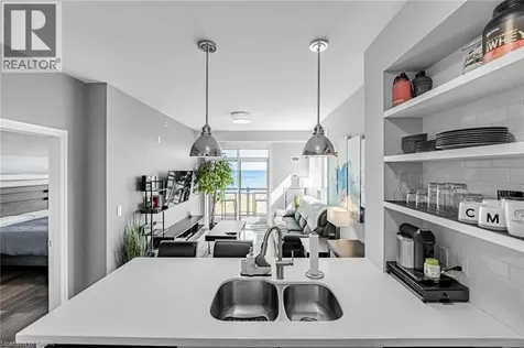35 Southshore Crescent Stoney Creek ON L8E 0J2