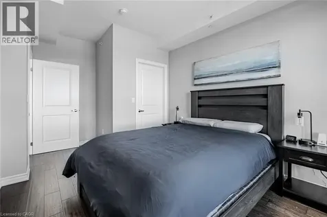 35 Southshore Crescent Stoney Creek ON L8E 0J2