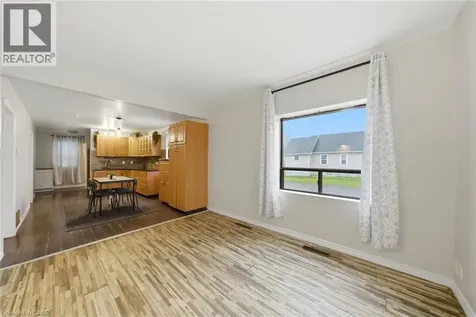 107 Broadway Street Welland ON L3C 5L6