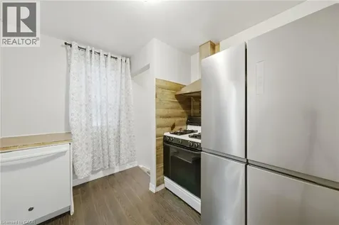 107 Broadway Street Welland ON L3C 5L6