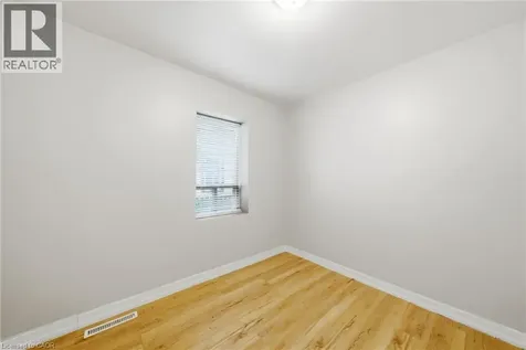 107 Broadway Street Welland ON L3C 5L6