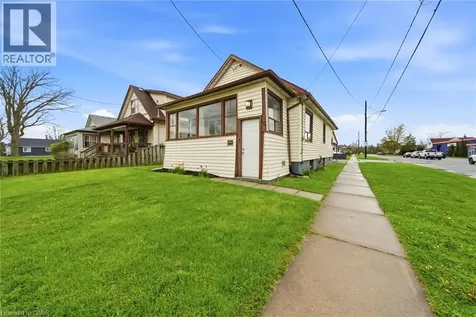 107 Broadway Street Welland ON L3C 5L6