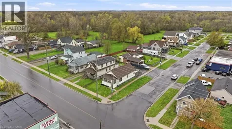 107 Broadway Street Welland ON L3C 5L6