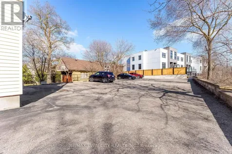 561 Queen Street South Kitchener ON N2G 1W9