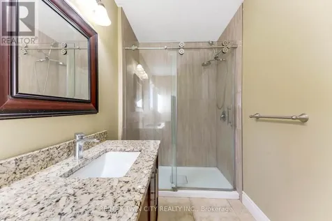 561 Queen Street South Kitchener ON N2G 1W9
