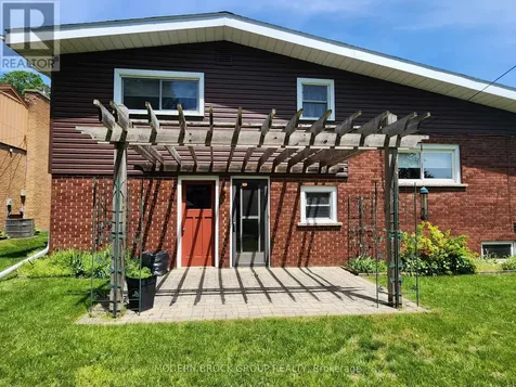 2 Woodlawn Place Brockville ON K6V 2Z2