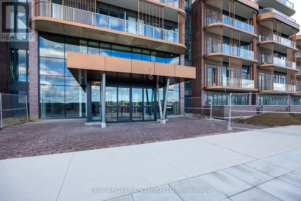 220 Missinnihe Way Mississauga (port Credit) ON L5H 0A9
