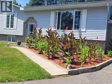1719 Weslemkoon Lake Road Gilmour ON K0L 1W0