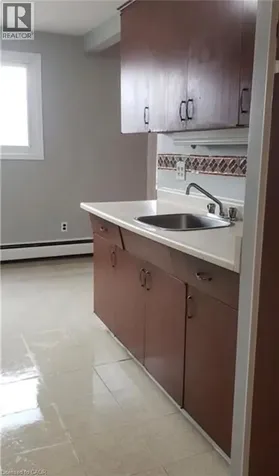 80 Kinzie Avenue Kitchener ON N2A 2J5