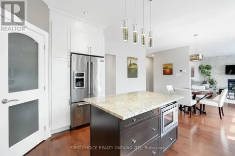 38 Withrow Avenue Ottawa ON K2G 2H8
