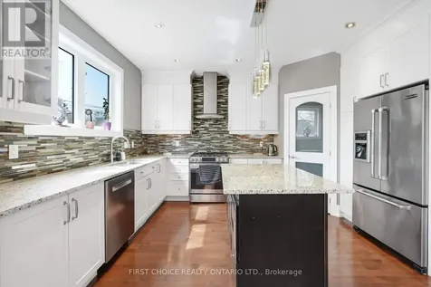 38 Withrow Avenue Ottawa ON K2G 2H8