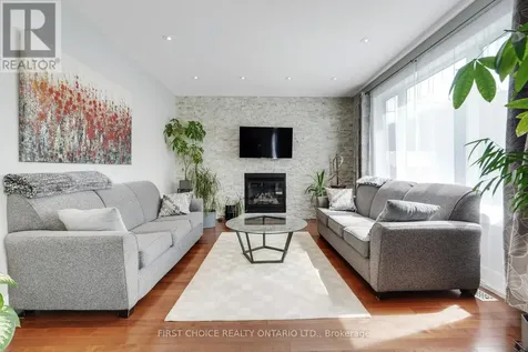 38 Withrow Avenue Ottawa ON K2G 2H8