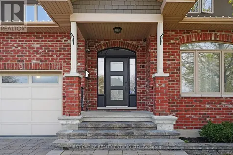 38 Withrow Avenue Ottawa ON K2G 2H8