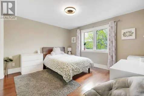 38 Withrow Avenue Ottawa ON K2G 2H8