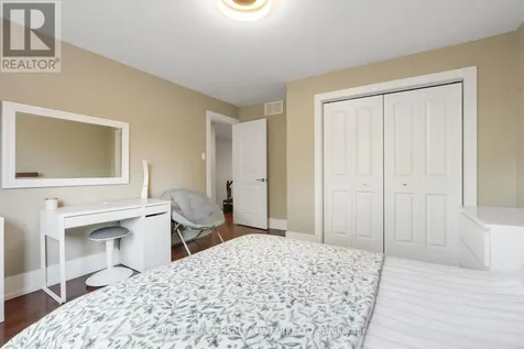 38 Withrow Avenue Ottawa ON K2G 2H8