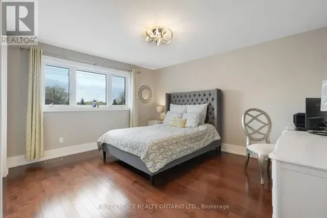38 Withrow Avenue Ottawa ON K2G 2H8
