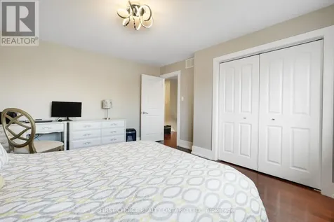 38 Withrow Avenue Ottawa ON K2G 2H8