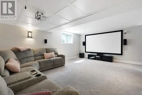 38 Withrow Avenue Ottawa ON K2G 2H8