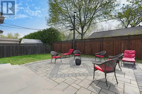 38 Withrow Avenue Ottawa ON K2G 2H8
