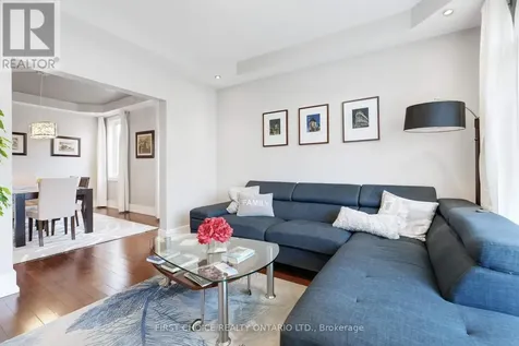 38 Withrow Avenue Ottawa ON K2G 2H8