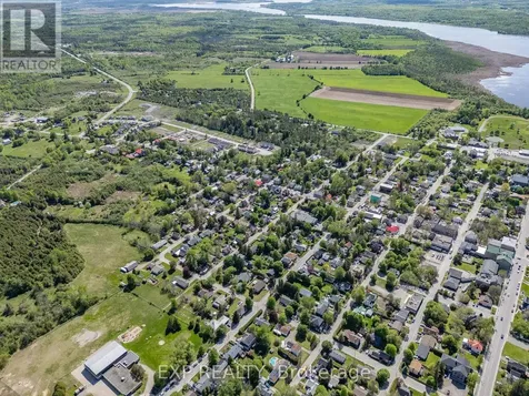 160 Charlotte Street Merrickville-wolford ON K0G 1N0