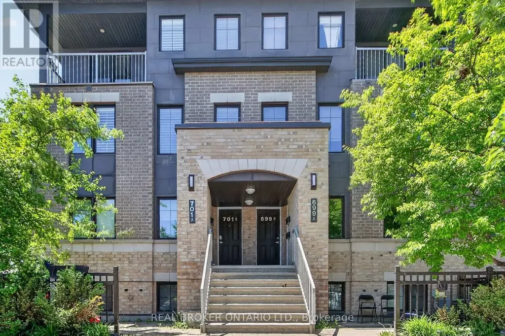 701 B Sue Holloway Drive Ottawa ON K2J 5R6