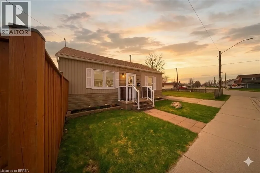 59 Lida Street Brantford ON N3S 2R7