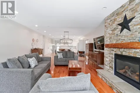 121 Elm Street Collingwood ON L9Y 3J3