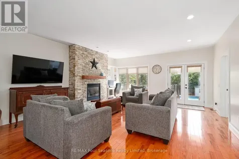 121 Elm Street Collingwood ON L9Y 3J3
