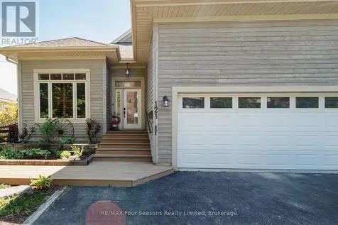 121 Elm Street Collingwood ON L9Y 3J3