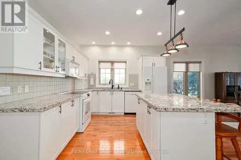 121 Elm Street Collingwood ON L9Y 3J3