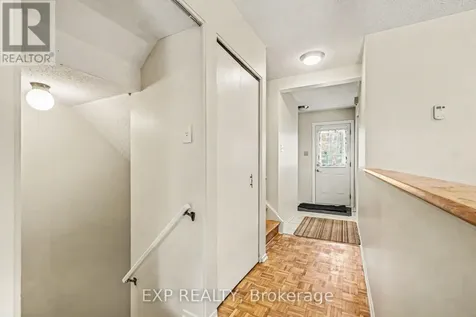 1565 Heron Road Ottawa ON K1V 9V1