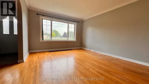 206-208 Gardner Avenue Cornwall ON K6H 5H6
